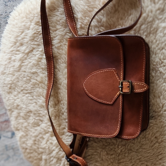 Beautiful NWT Italian Leather Handmade Unisex Crossbody Bag 🤎🇮🇹 - Picture 15 of 16